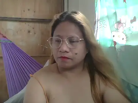 PinayChristine online show from 06.02.26