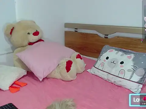 honey-blossom online show from 04.04.26