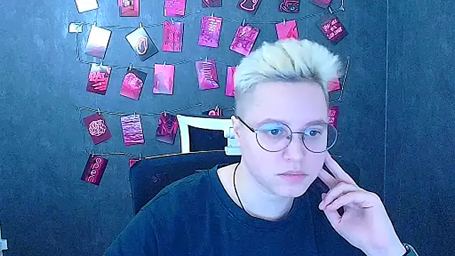 Snapshot of Bella_lla chatting on 03.23.26 Bella lla online show from 03.23.26