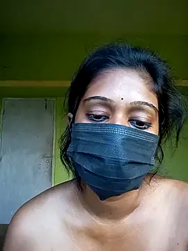 Snapshot of bannerjeesneha20 chatting on 04.13.26 bannerjeesneha20 online show from 04.13.26