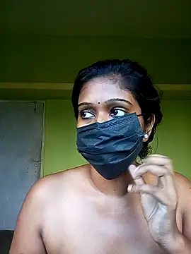Snapshot of bannerjeesneha20 chatting on 04.15.26 bannerjeesneha20 online show from 04.15.26