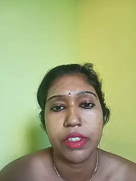 Snapshot of bannerjeesneha20 chatting on 05.14.26 bannerjeesneha20 online show from 05.14.26