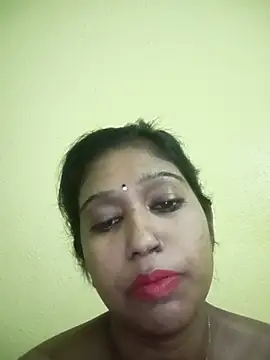 Snapshot of bannerjeesneha20 chatting on 05.14.26 bannerjeesneha20 online show from 05.14.26