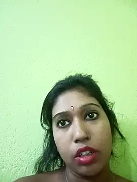 Snapshot of bannerjeesneha20 chatting on 05.15.26 bannerjeesneha20 online show from 05.15.26
