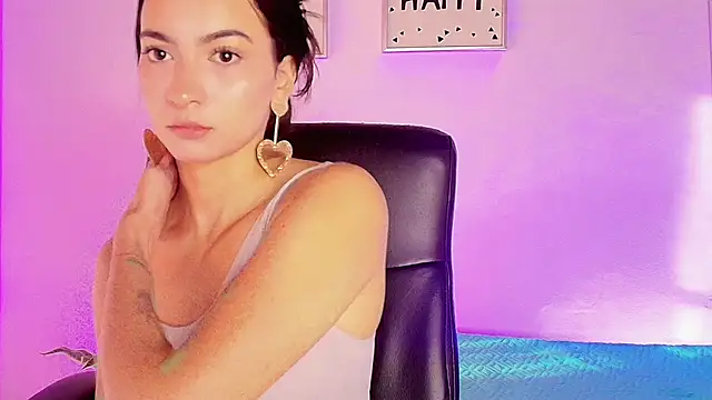 Snapshot of Daphne_Rosse chatting on 07.06.26 Daphne Rosse online show from 07.06.26
