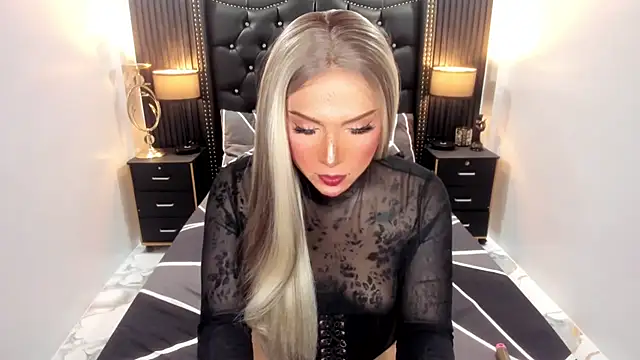 urasianhotfucker online show from 04.18.26