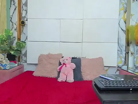 kloeMadels online show from 05.11.26