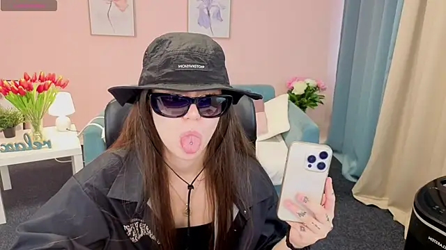 SunnyBloss online show from 06.23.26