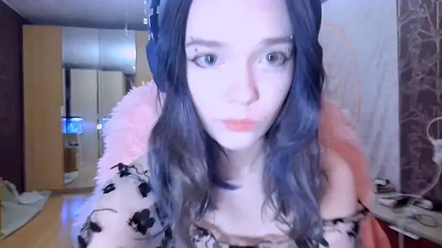 baby onface online show from 05.20.26