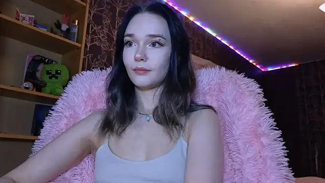 baby onface online show from 07.15.26