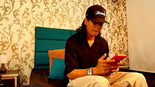 Snapshot of Abravanel_Sefardi chatting on 06.16.26 Abravanel Sefardi online show from 06.16.26