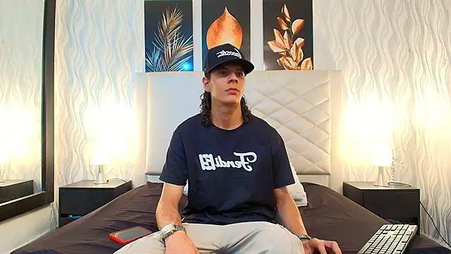 Snapshot of Abravanel_Sefardi chatting on 06.19.26 Abravanel Sefardi online show from 06.19.26