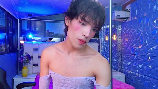 IsaacNovaa online show from 06.11.26