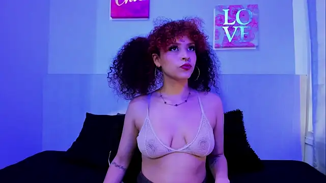 Snapshot of Naomi_Doll_ chatting on 04.16.26 Naomi Doll online show from 04.16.26