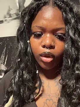Snapshot of Nyla_xox chatting on 04.15.26 Nyla xox online show from 04.15.26