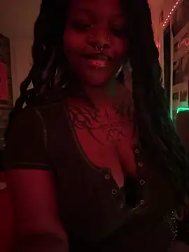 Snapshot of Nyla_xox chatting on 04.25.26 Nyla xox online show from 04.25.26