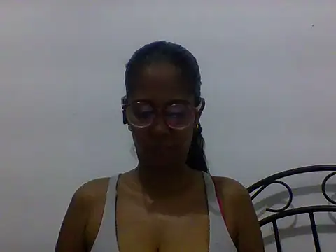 Karen La Flaca online show from 04.05.26