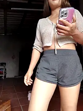 xinhxinh-cute online show from 05.18.26