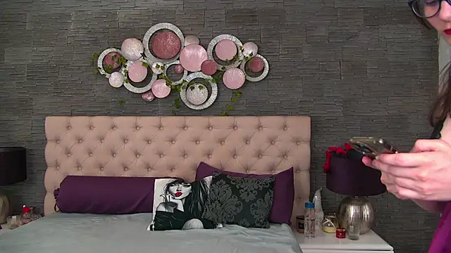 Arya Joy online show from 04.24.26