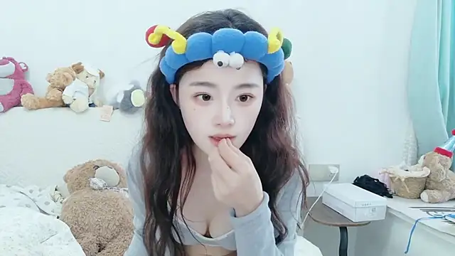 cc-8 online show from 04.09.26