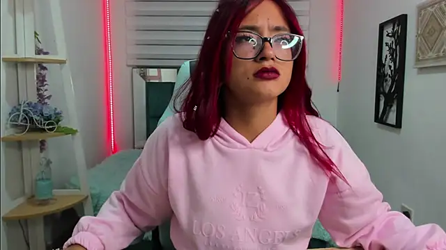 Sara Red X online show from 06.06.26