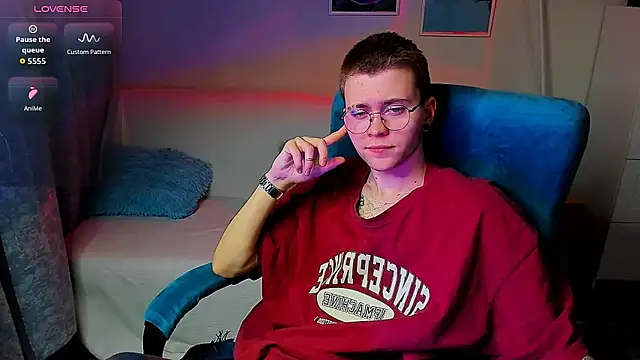 Snapshot of Thomas_Norton chatting on 04.30.26 Thomas Norton online show from 04.30.26