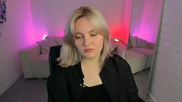 KathyBriggs online show from 04.22.26