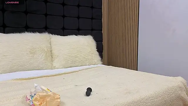 messy-saray online show from 03.27.26