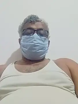 Snapshot of mature55 chatting on 05.27.26 mature55 online show from 05.27.26