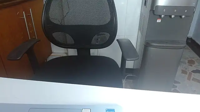 Madisson Messyy online show from 04.20.26