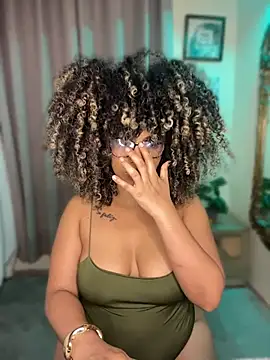 Snapshot of Kendra_curly chatting on 07.13.26 Kendra curly online show from 07.13.26