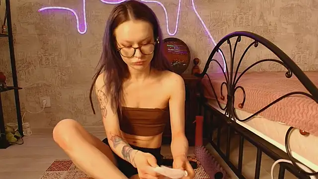 Shee Sheega online show from 04.18.26