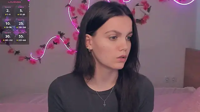 JuliannPaysour online show from 05.14.26