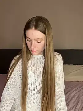 AliceVilliers online show from 03.27.26