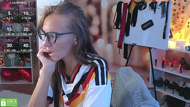 jesica mooonn online show from 07.05.26