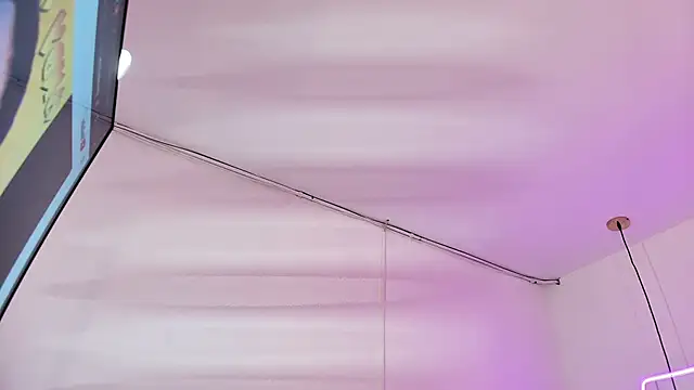 scarlett turner  online show from 03.30.26