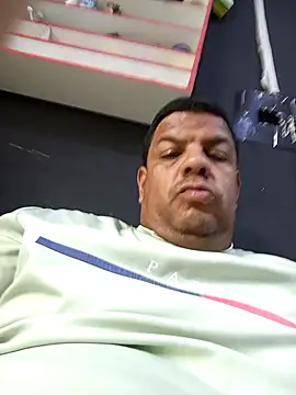 Danielleon12  online show from 04.18.26