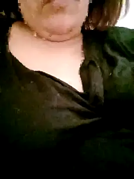 Snapshot of Nottila chatting on 04.05.26 Nottila online show from 04.05.26