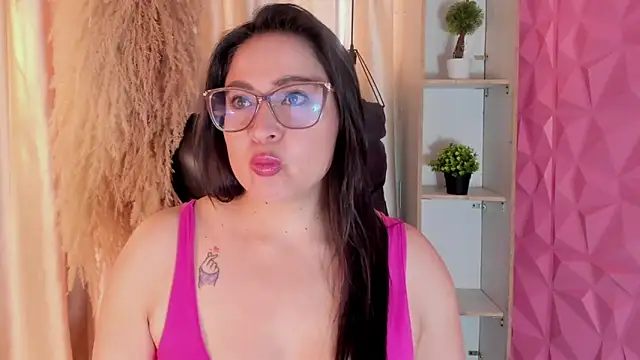 hannabackerr online show from 04.22.26