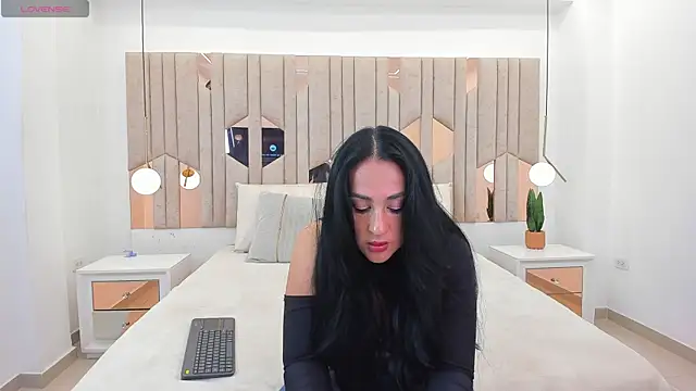 Snapshot of chanel_watson chatting on 05.12.26 chanel watson online show from 05.12.26