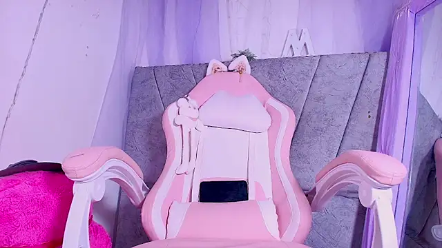 Snapshot of Dulce_tammyy chatting on 03.27.26 Dulce tammyy online show from 03.27.26