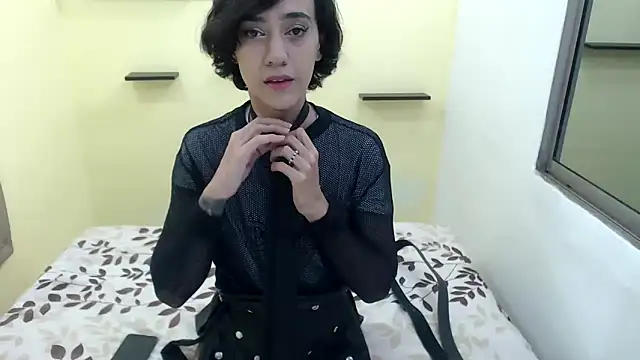 romina white18 online show from 04.21.26