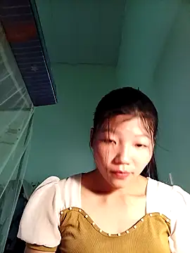 Snapshot of -Quyny- chatting on 03.28.26 -Quyny- online show from 03.28.26