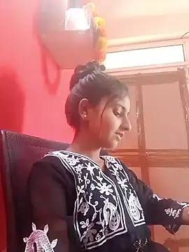 TANU01990 online show from 05.24.26