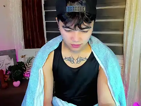 Untouchable Bromancexxx online show from 07.12.26
