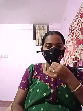 Snapshot of tamilratchasii chatting on 06.24.26 tamilratchasii online show from 06.24.26