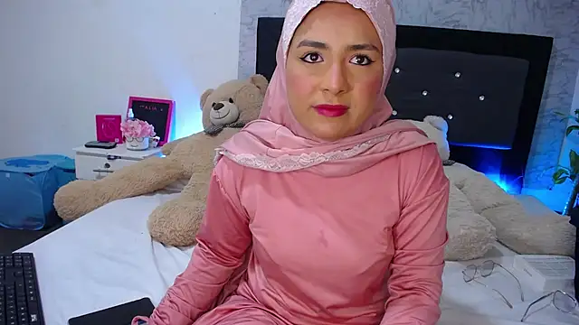 Snapshot of alia_asad chatting on 06.26.26 alia asad online show from 06.26.26