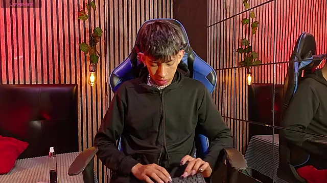 Tommy Fox online show from 04.09.26