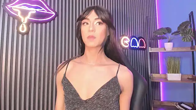 Snapshot of Miss_sunshinee chatting on 05.30.26 Miss sunshinee online show from 05.30.26