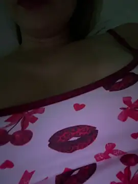 Snapshot of Annnnyy chatting on 04.01.26 Annnnyy online show from 04.01.26